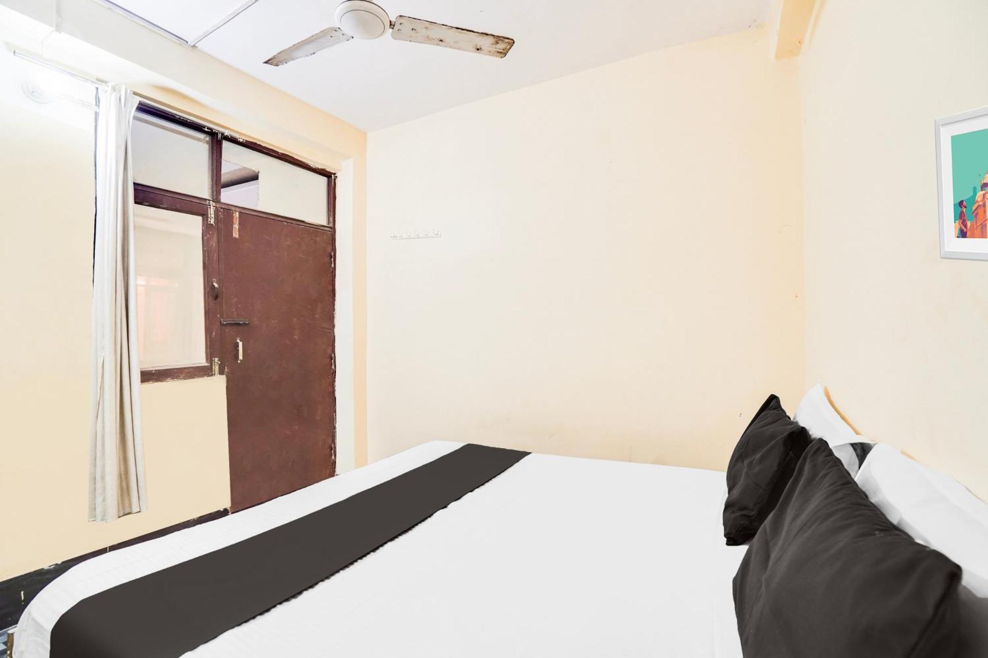 Spot On Tejasvi Hotel Noida Exterior photo